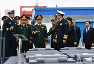 Vietnamese, Chinese defense ministers attend launch of joint naval patrol
